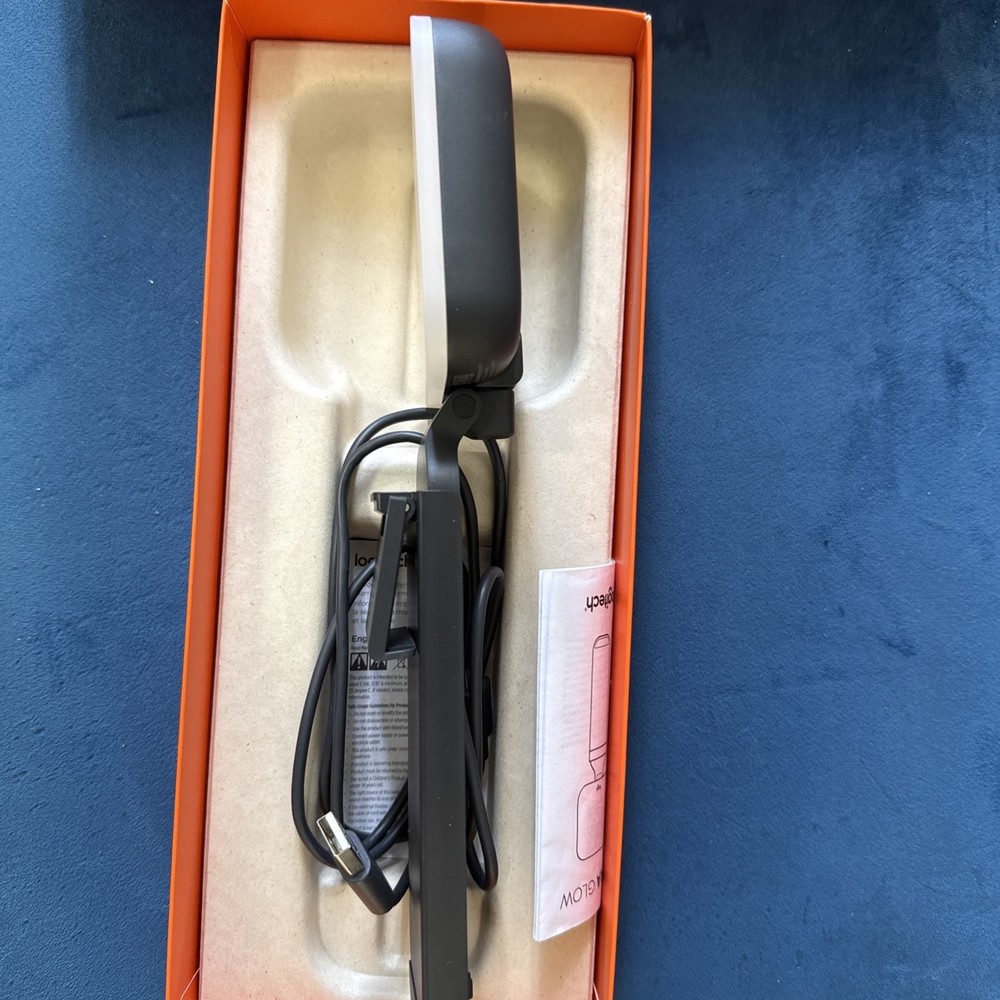 Logitech Litra Glow LED Streaming Light Gray USB Adjustable Mount No Box