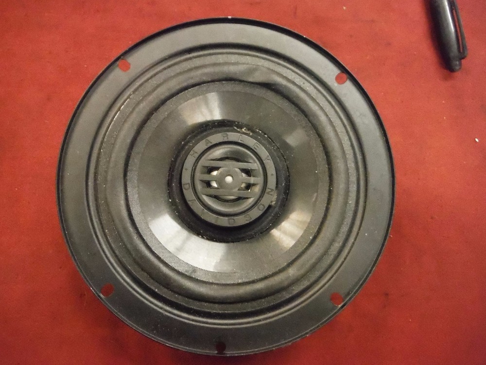 Harley Davidson FLHX FLHT Speaker 76000096