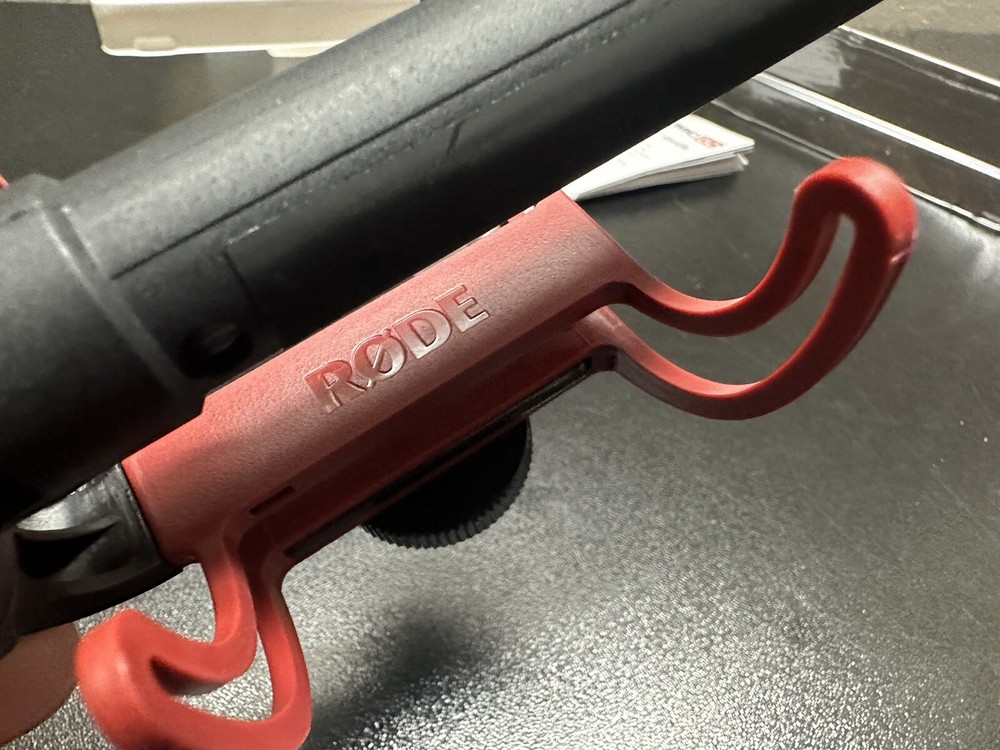 Rode VideoMic GO Camera-mount Lightweight Directional Microphone Open Box