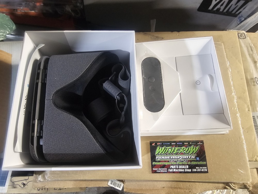 Google Daydream View VR Headset - Charcoal