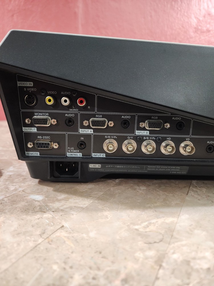 Sony VPL-FX40 Proyector plus replacement lamp no remote control Works Perfect