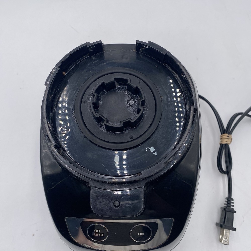 Black & Decker 8-Cup Food Processor FP1700B *BASE ONLY* *TESTED & WORKING*