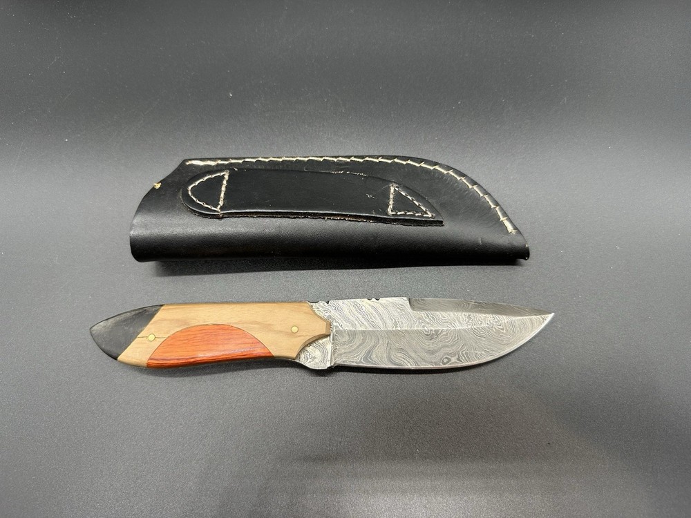 Damascus Fixed Blade Hunting Knife