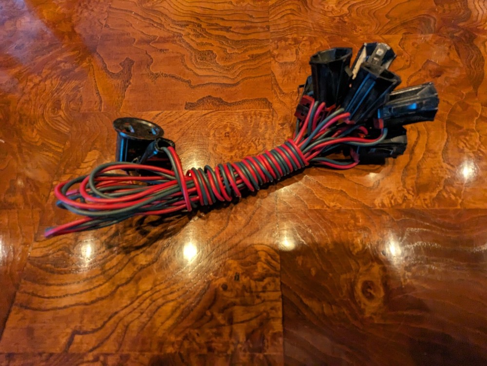 Vintage E 7547 Bakelite 7 Socket C-7 String With Black Dual Branch Clips Tested