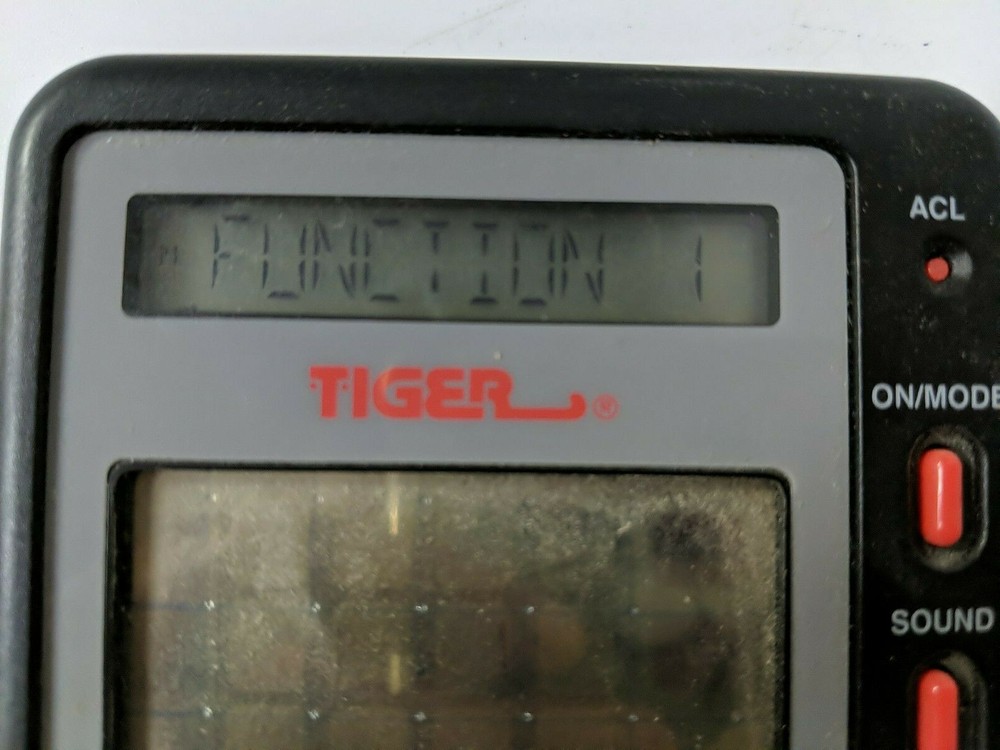 Tiger Electronics Word Chaos Model 7-536-1 no Pen