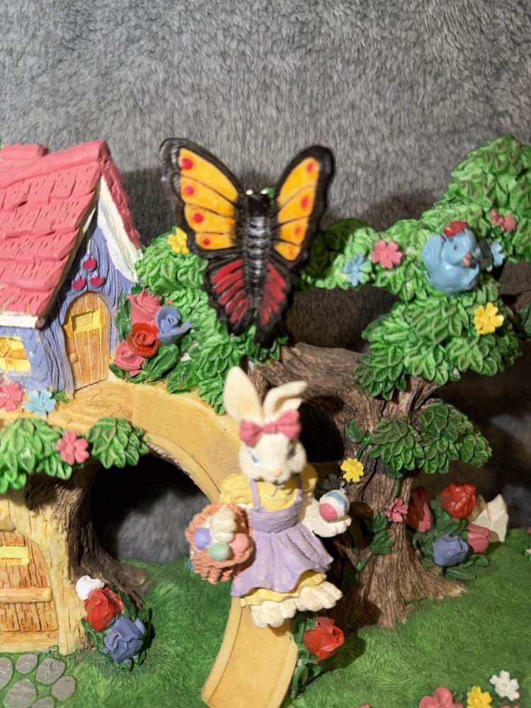 Vintage 1999 Jaimy Design Easter Jubilee "Easter Bunny Tree House"