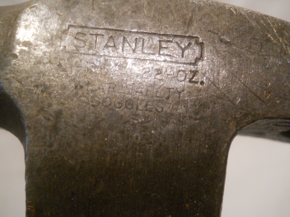 STANLEY 22 oz Framing Hammer