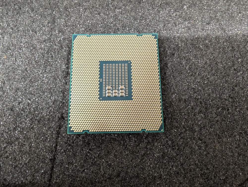 Used, Intel, CM8066002044801S R2NB, Intel Xeon Processor E5-2658