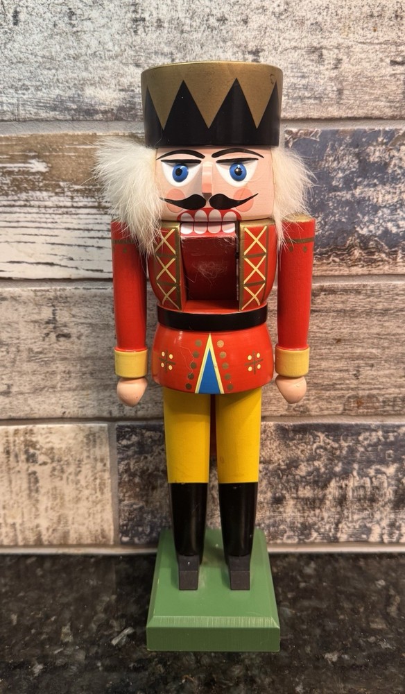 Nutcracker King Erzgebirge 8" Nutcracker Made in Germany Christmas
