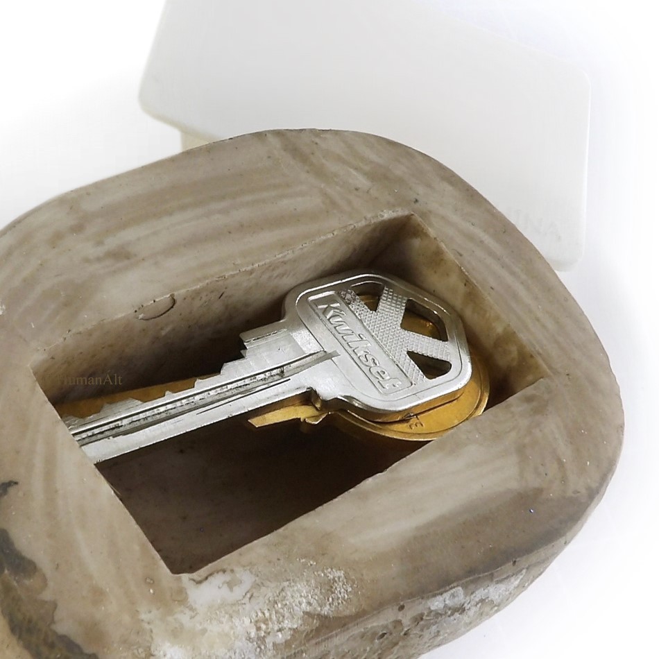 2-Pack Imitation River Rock Hide-a-Key