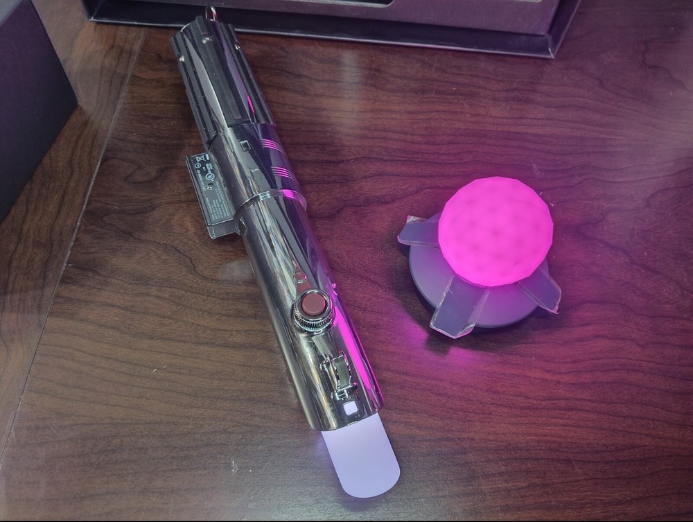 Star Wars Jedi Challenges AR Headset w/ Lightsaber Controller