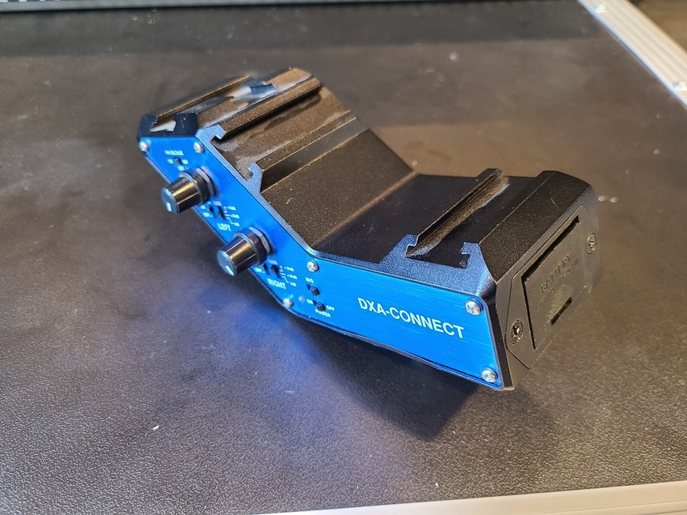 Beachtek DXA-CONNECT XLR Adapter / Bracket Combo
