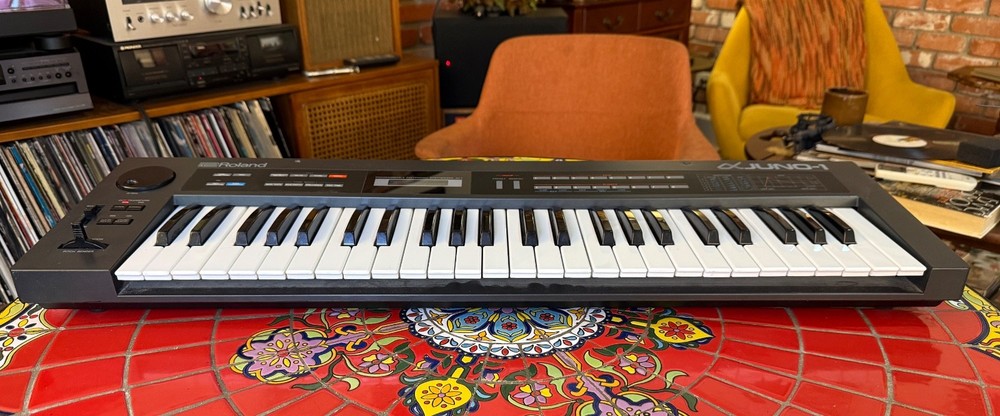 Roland Alpha Juno-1 49-Key Programmable Polyphonic Synthesizer 1985