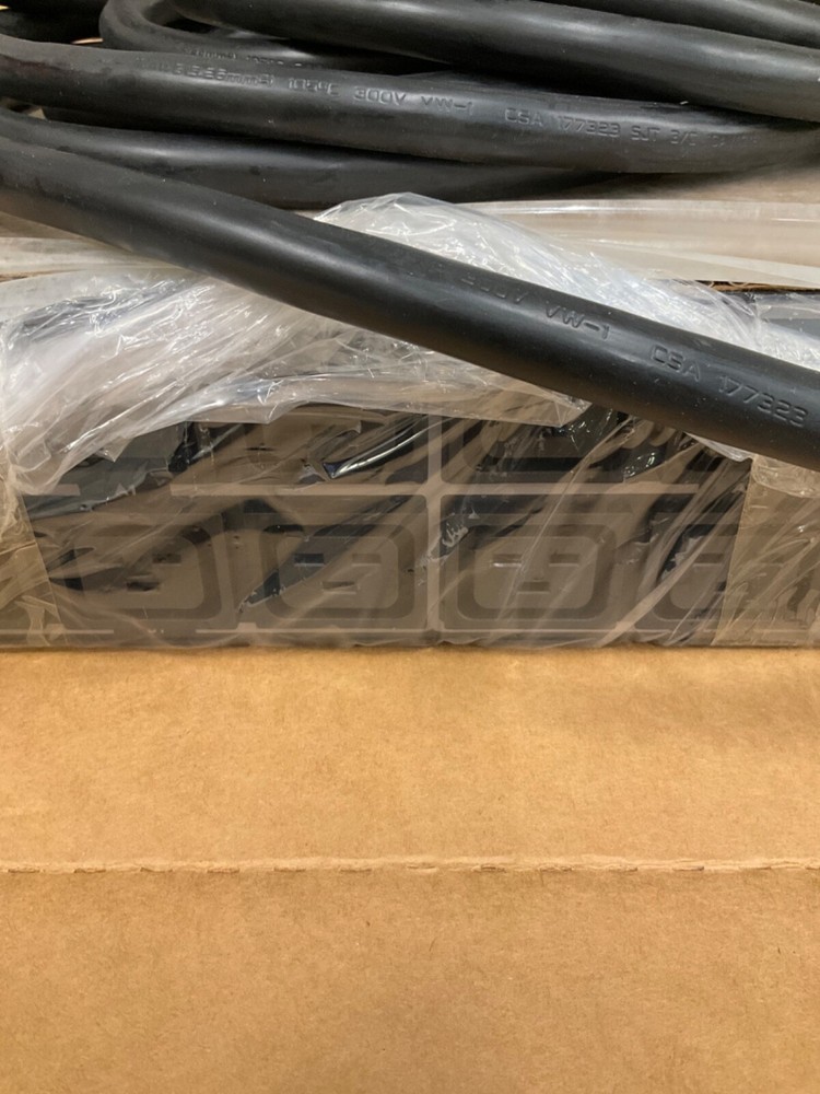 Server Technology CS-12HD2C454A3 Smart PDU