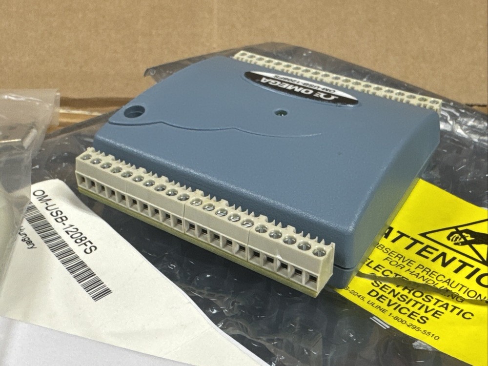 NEW Omega OM-USB-1208FS USB Data Acquisition Module & Software FAST SHIPPING