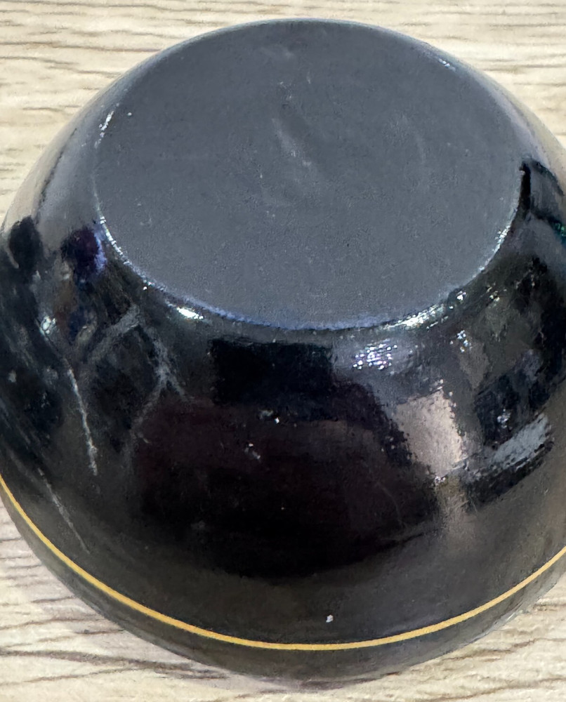 Elephant, Small Lacquerware Round Container - Approx. 8cm Diameter