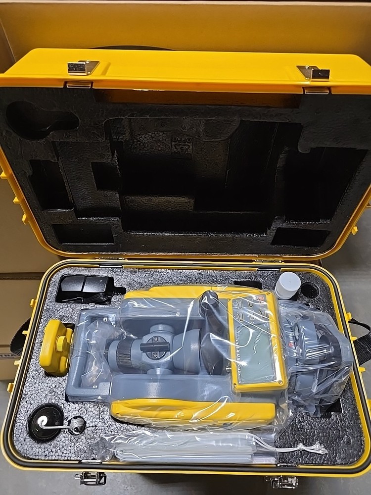 Spectra Precision Construction Theodolite  DET-2