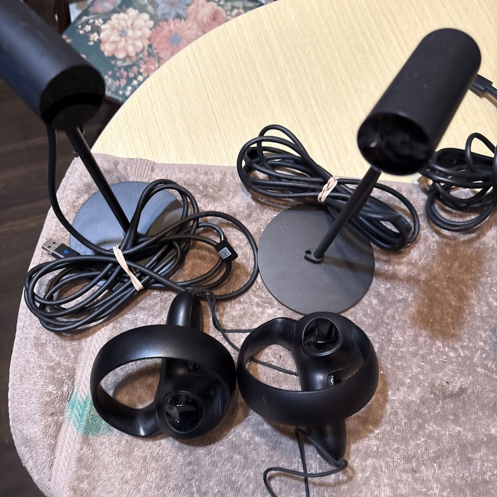 Oculus Rift Virtual Reality Headset with Controllers & Sensors