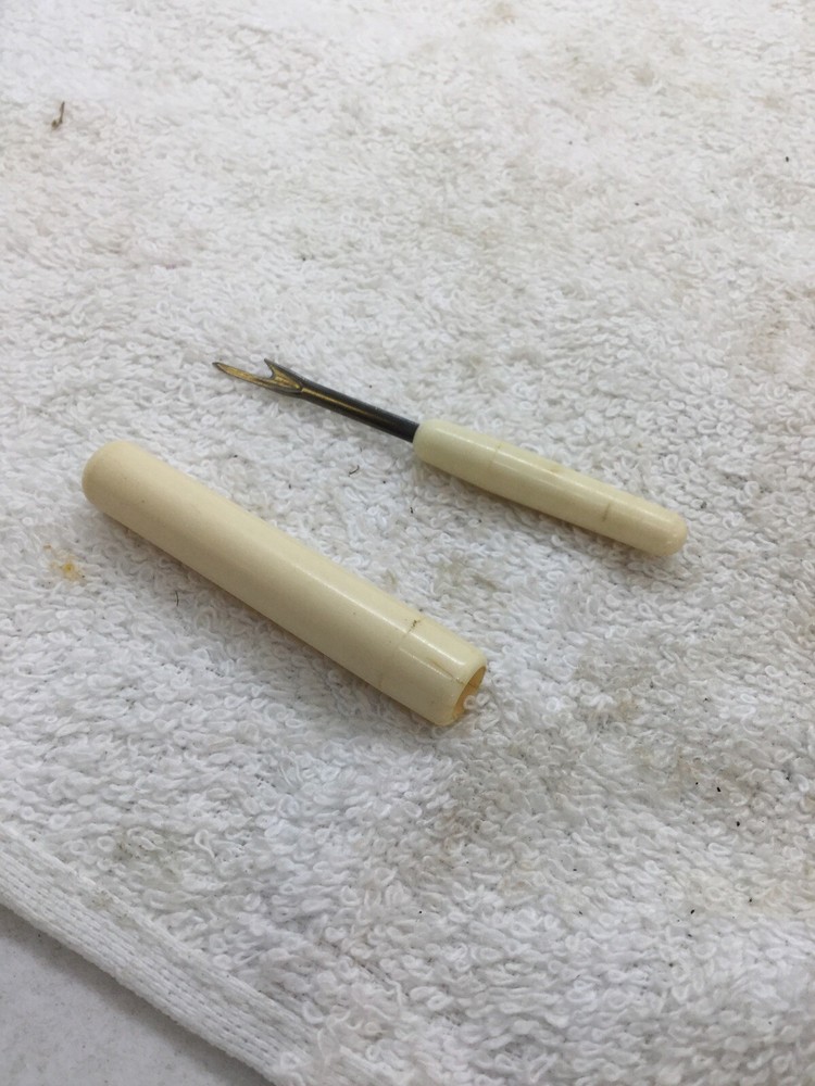 Lot Of 6 Assorted Needlework Tools