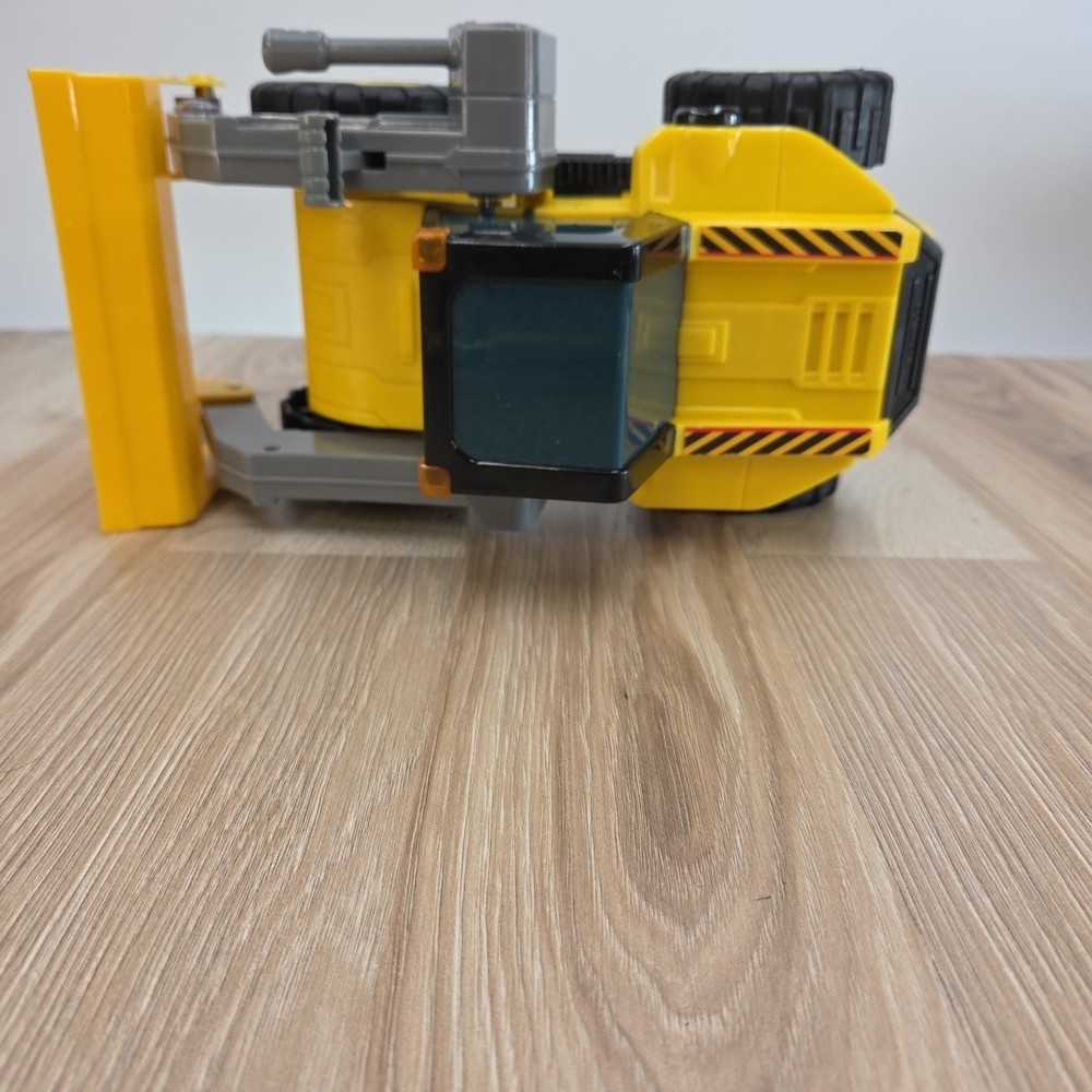 Tonka T04 Construction Front End Loader Excavator 2018 Hasbro Engine Start Sound