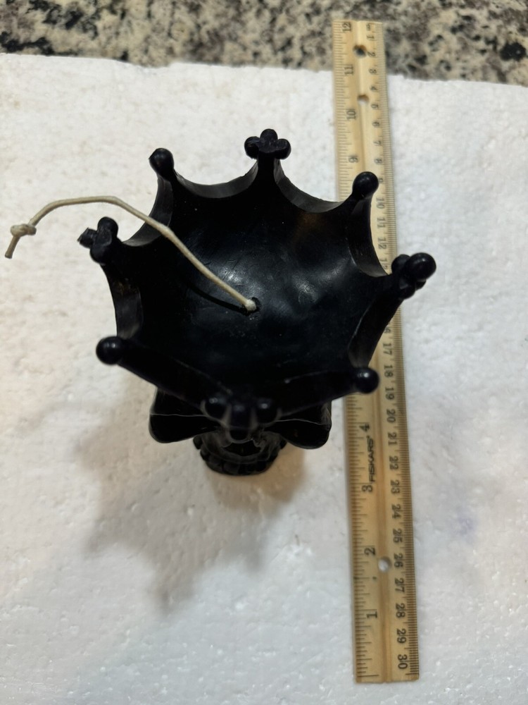 Skull With Crown Black Candle