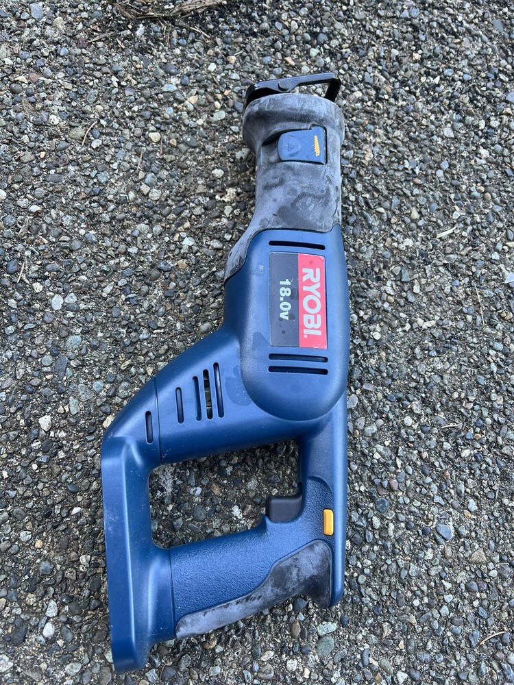 Ryobi 18v Power Tool Set & Case Circ/Recipro Saws Light Vac Drill