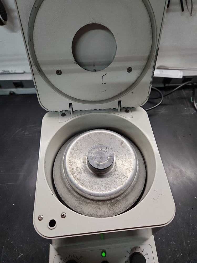 Eppendorf Centrifuge 5415 C
