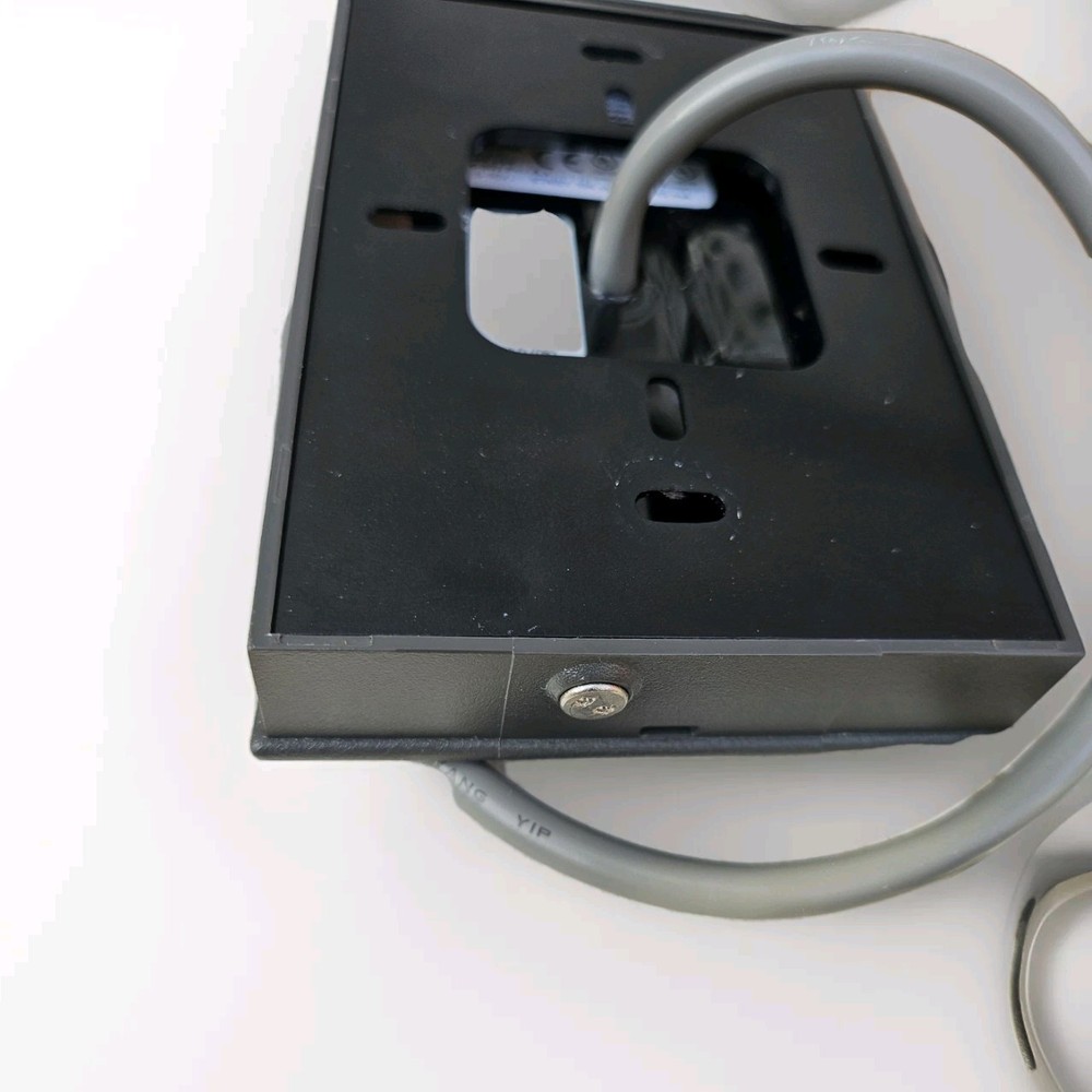 HID multiCLASS RPK40C Smart Card Reader With Keypad - 6136GN0000009