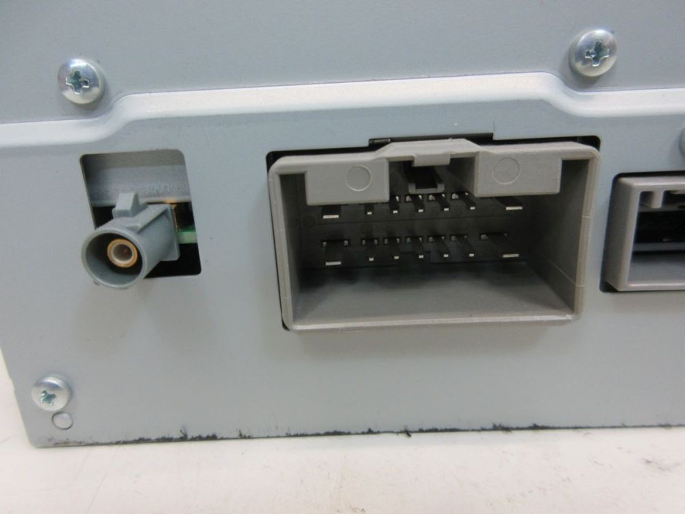 Bluetooth Multimedia Combined Satellite Radio/Navigator Code Not Present