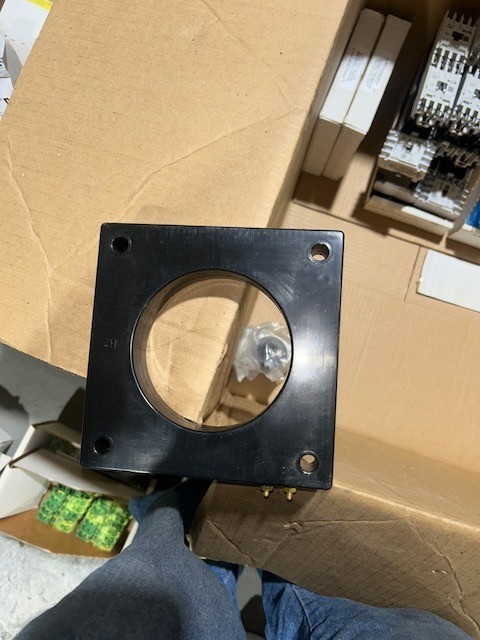 170SHT-122 CURRENT TRANSFORMER