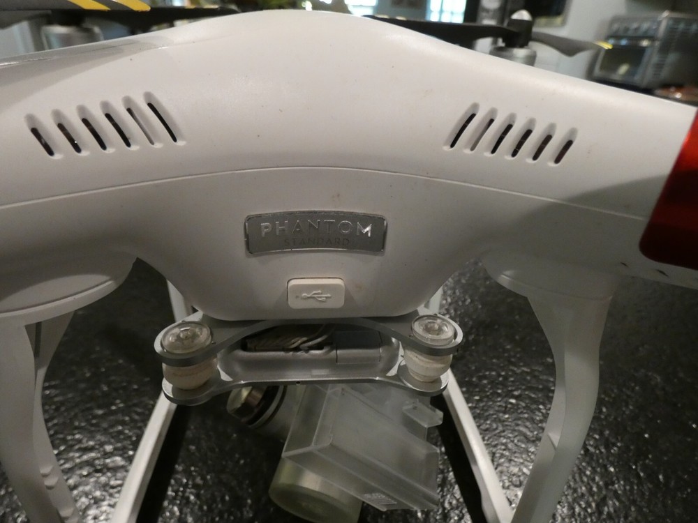 DJI PHANTOM STANDARD DRONE W321 QUADCOPTER