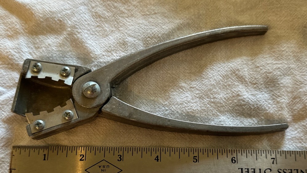 Vintage Pecan Nut Cracker Kitchen Tool Nutcracker