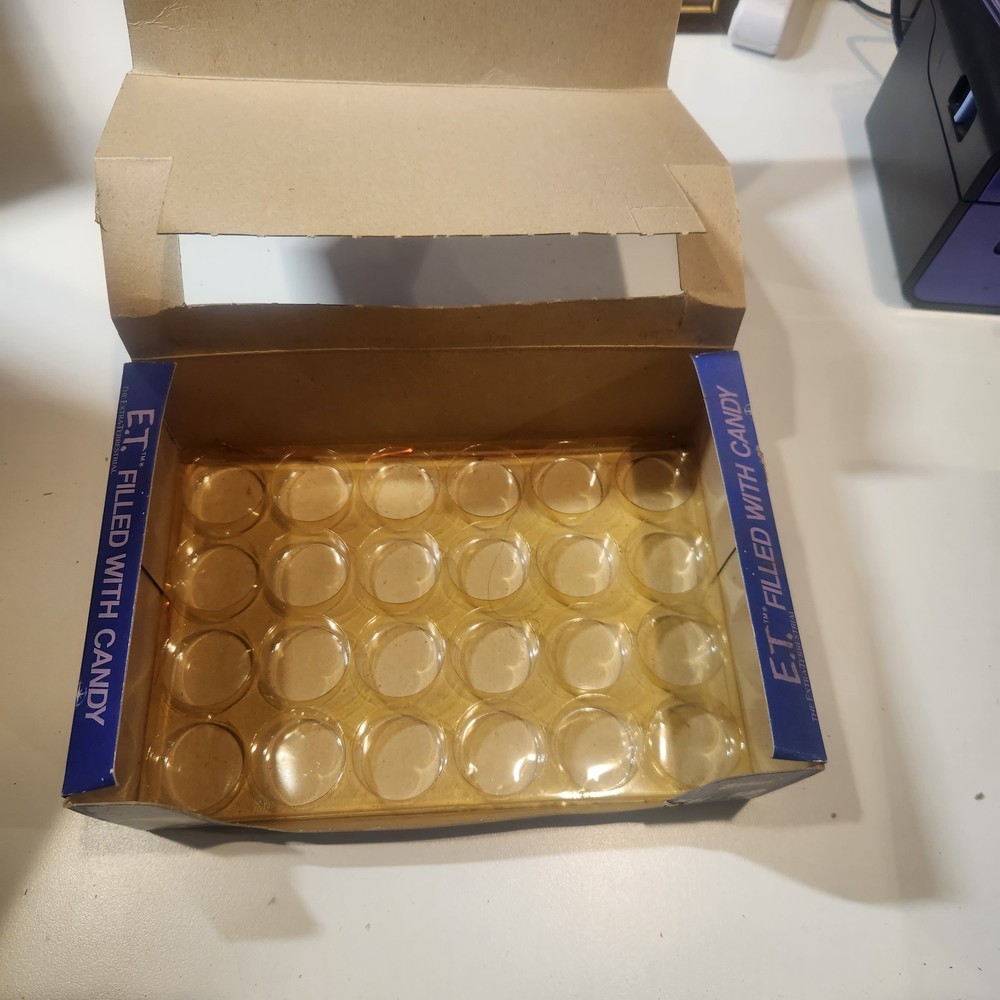 1982 Topps E.T. Movie Candy Head Display Box - Empty Box (with tray holder)