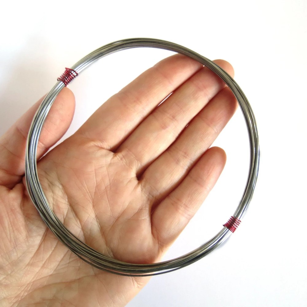 Silver colored refractory wire for lampwork beads and pins making