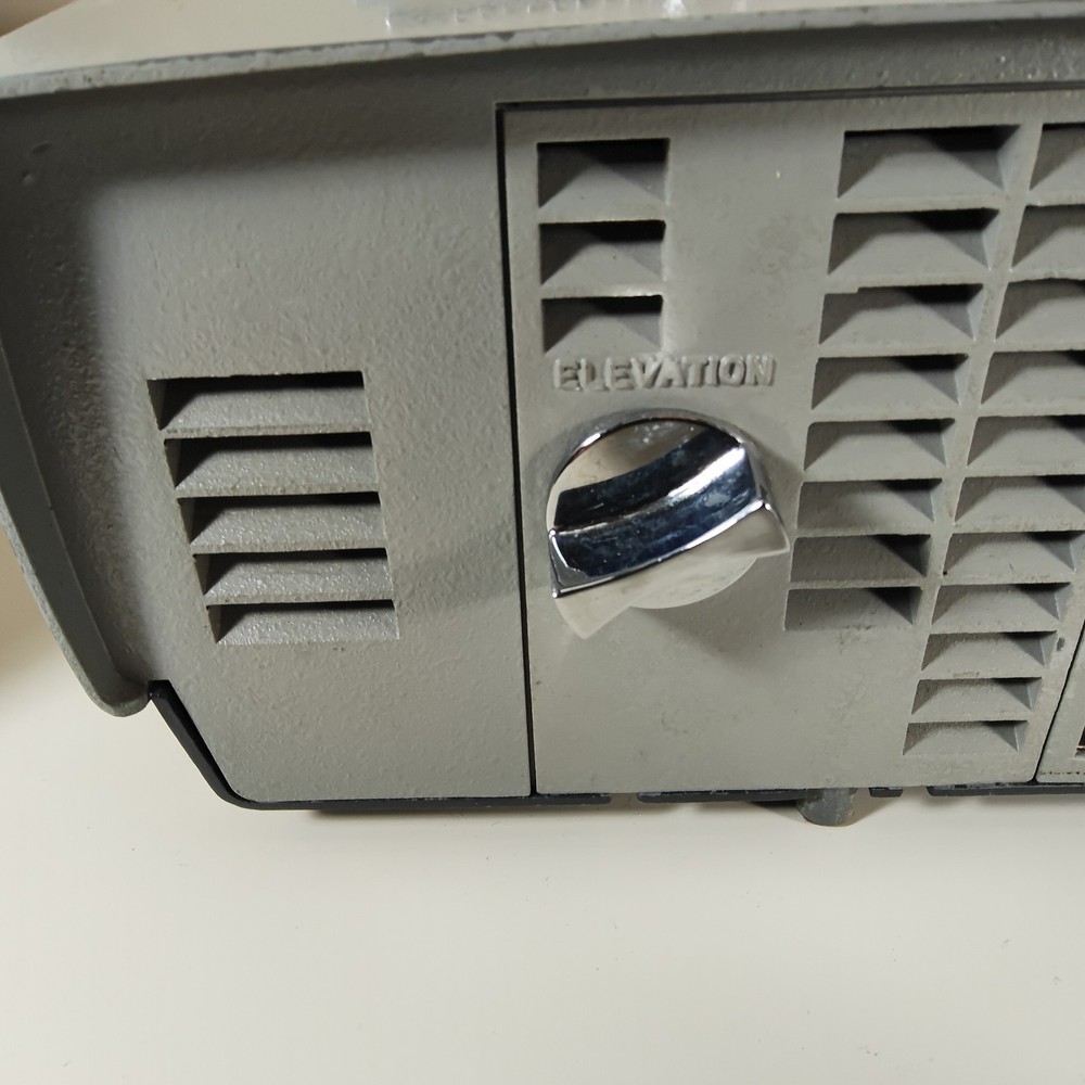 Vtg Super Technicolor 810 Instant Projector, Partially Tested, Lamp & Fan Work