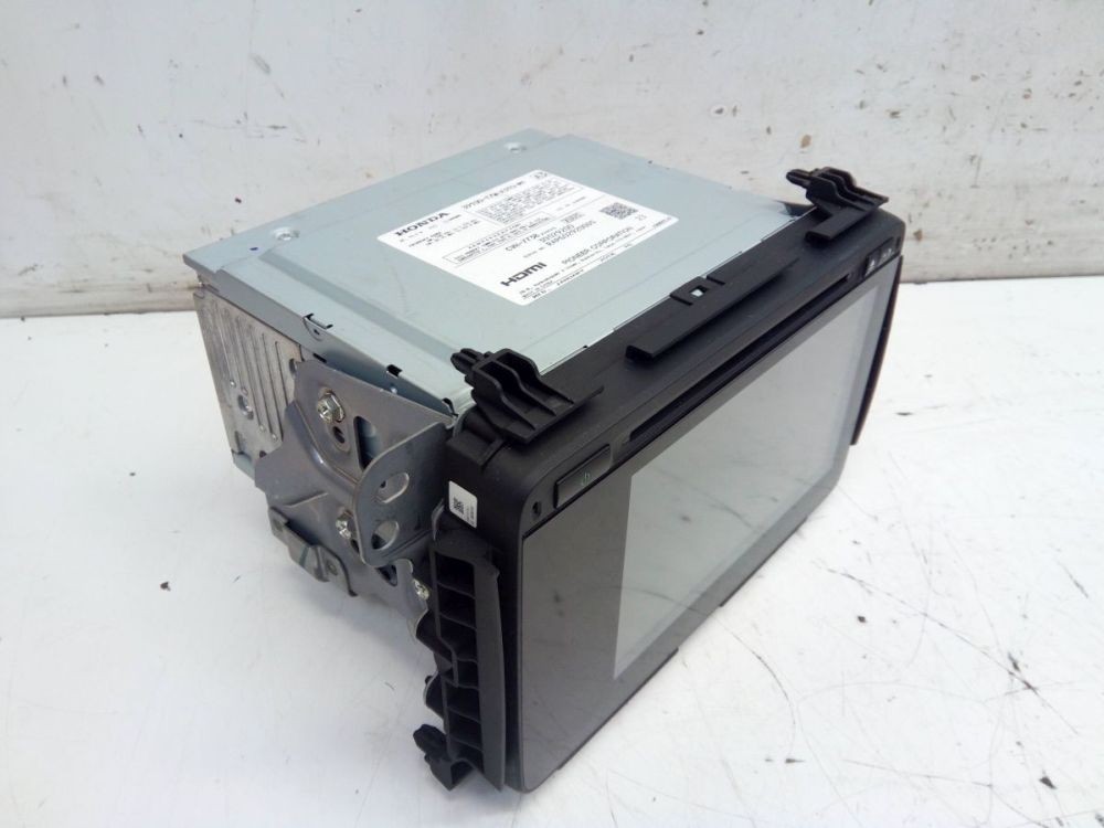 Radio/CD Combination With Touchscreen Display *CODE Not Present! Suitable