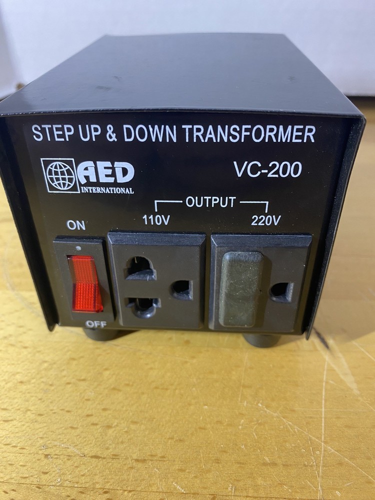 AED International Step Up & Down Transformer VC-200 - 110-220v