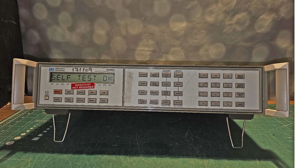 1990s  HP 3488A HP-IB Programmable Switch/Control Unit - Passes Self Test