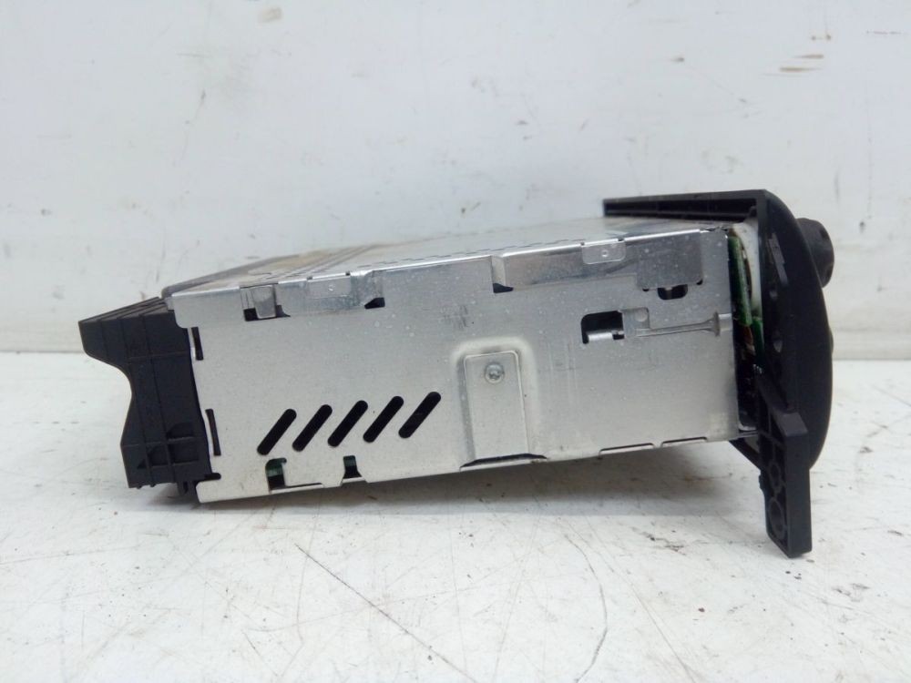 Radio/CD Changer Combination *CODE not present. fits mini mini