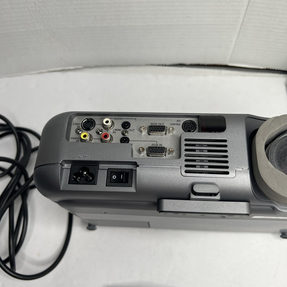 NEC VT45K Video Projector