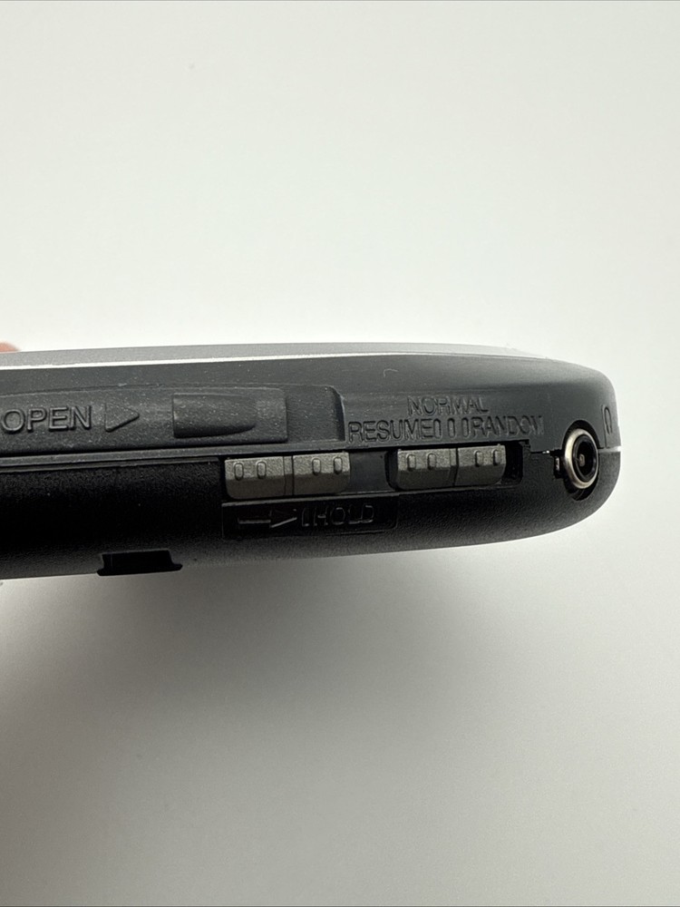 Panasonic Portable CD Player SL-SX300 Silver Bundle - Working