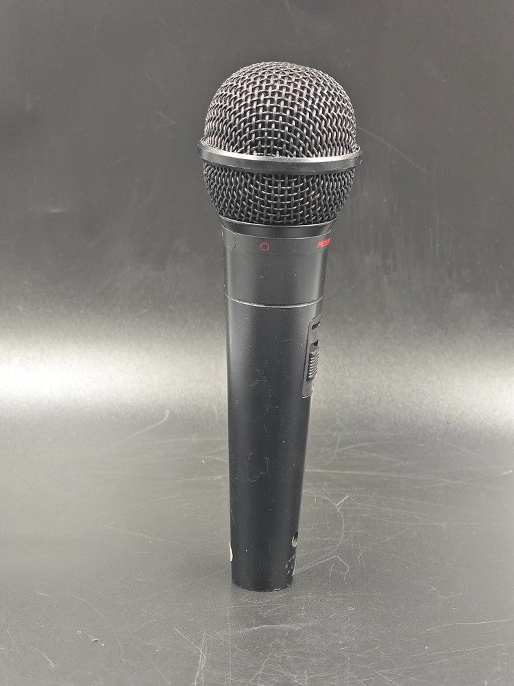 Uni-Directional Dynamic Microphone Black Used Working