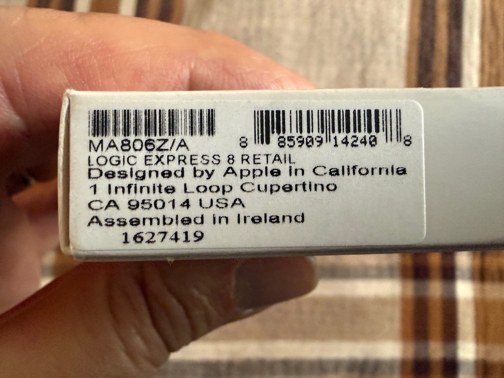 Apple Logic Express 8: Music Editing/Composing - Full Retail version