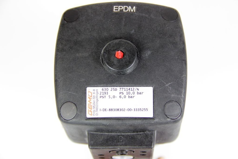 Gemü 630 25D7711412/N DN25 Pneumatically Driven Diaphragm Valve
