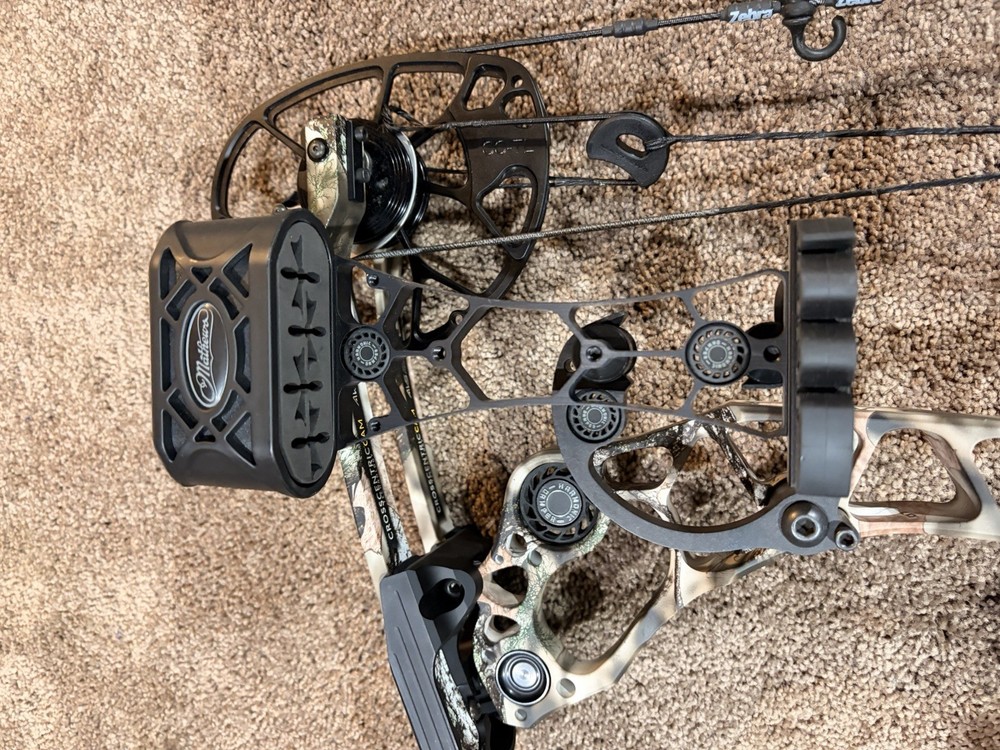 Matthews Halon 6 Lh Compound Bow.