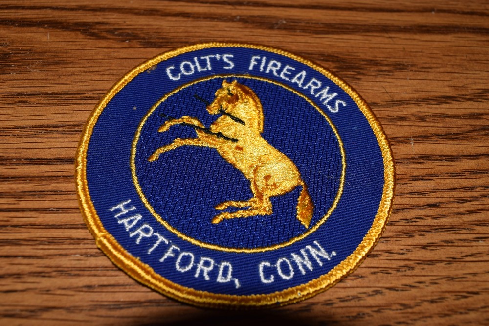 VINTAGE COLTS FIREARMS PATCH -HARTFORD,CONN~.1960'S