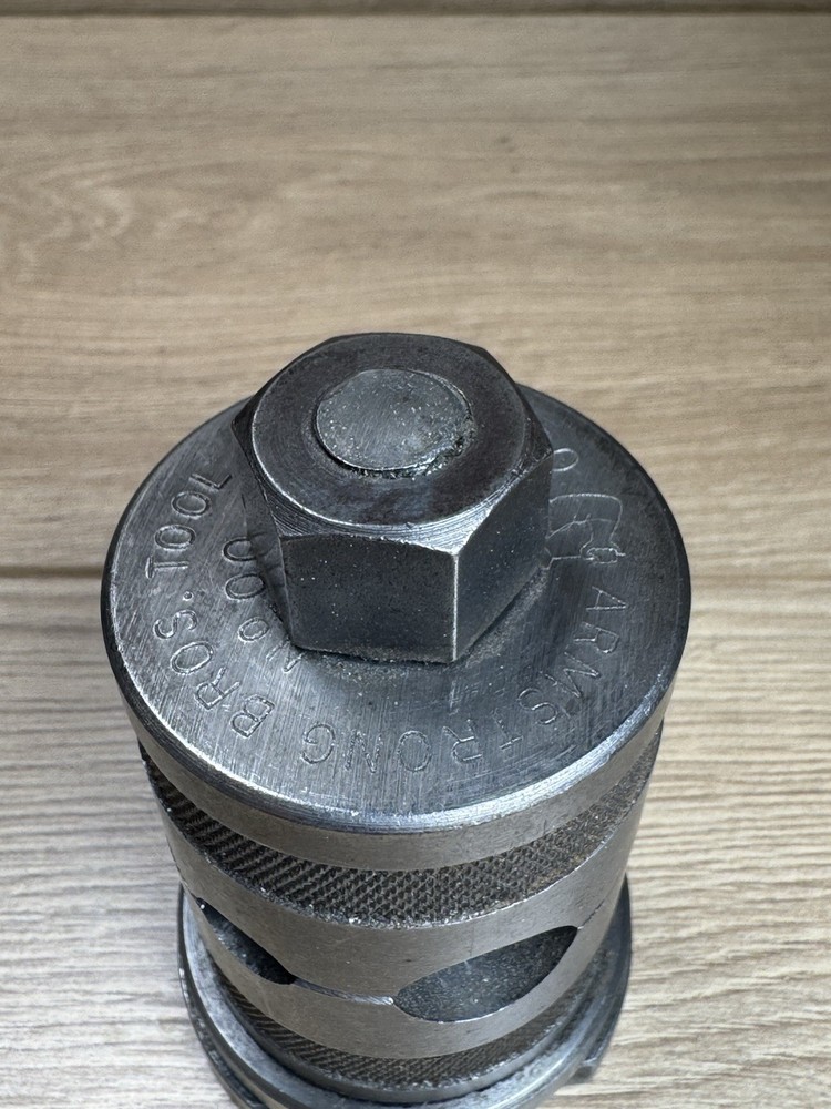 Armstrong Bros Adjustable Boring Bar Tool Post No. 00-R Tool