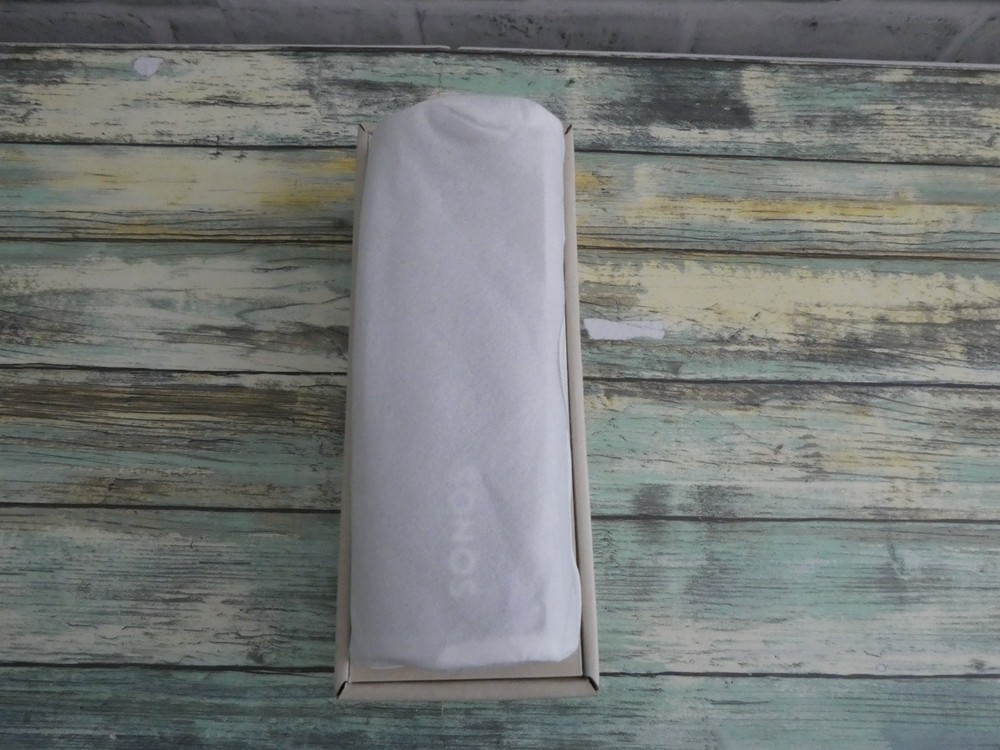 Sonos Roam 2 - White Portable Bluetooth Speaker - OPEN BOX - Tested