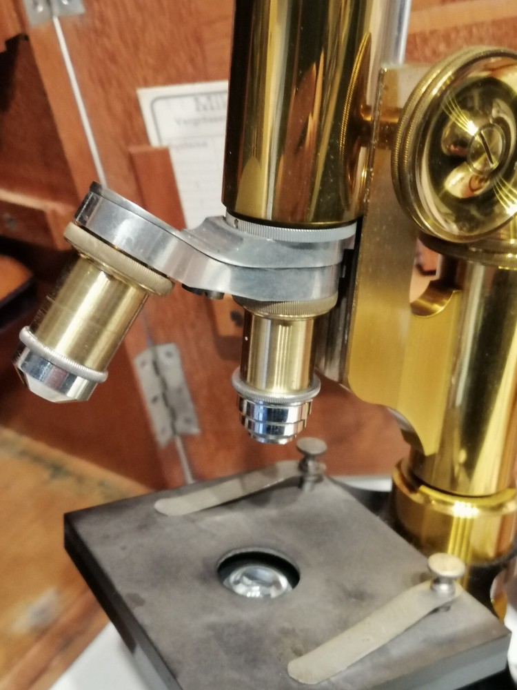 ANTIQUE BRASS MICROSCOPE LEITZ WETZLAR