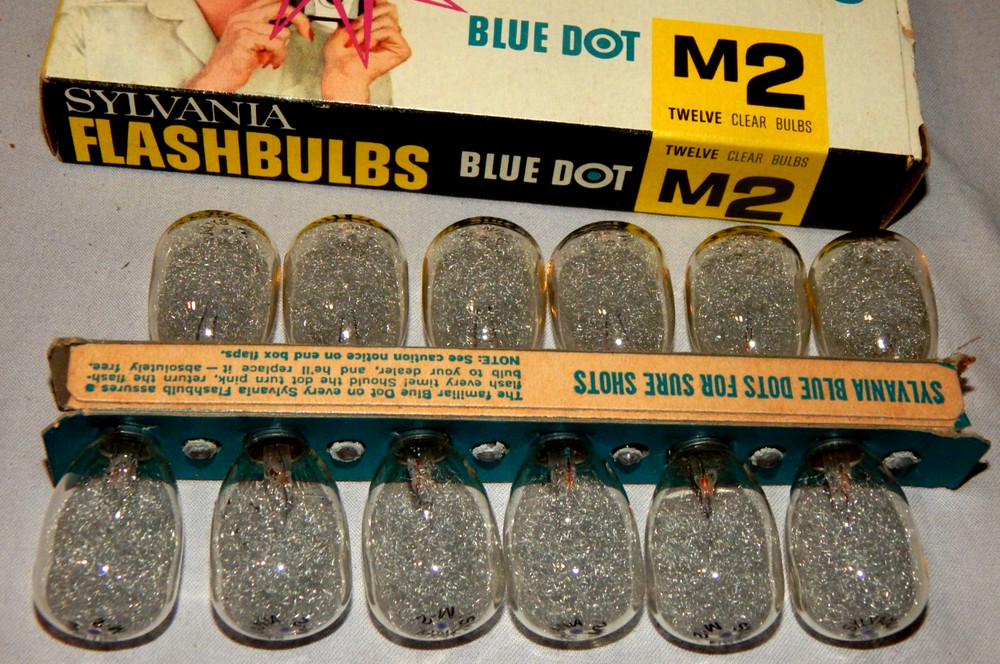 Sylvania Flashbulbs Blue Dot M2 ALL 12 NOS